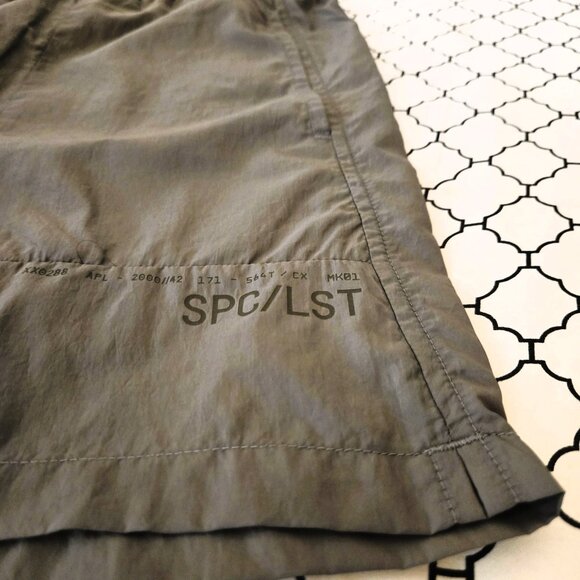SPC/LST Omega Grey Cordura 5.5" Crinkle Fabric Short Men's Small NWT - Picture 4 of 8